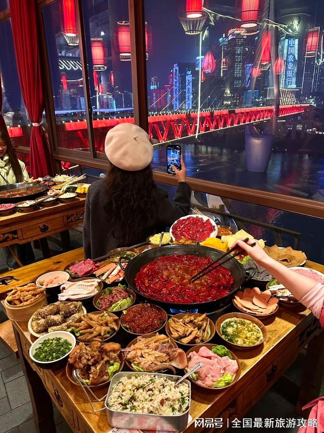 水之城的人文魅力与专业行程规划指南澳门新葡京重庆七日深度游全攻略：山(图3)